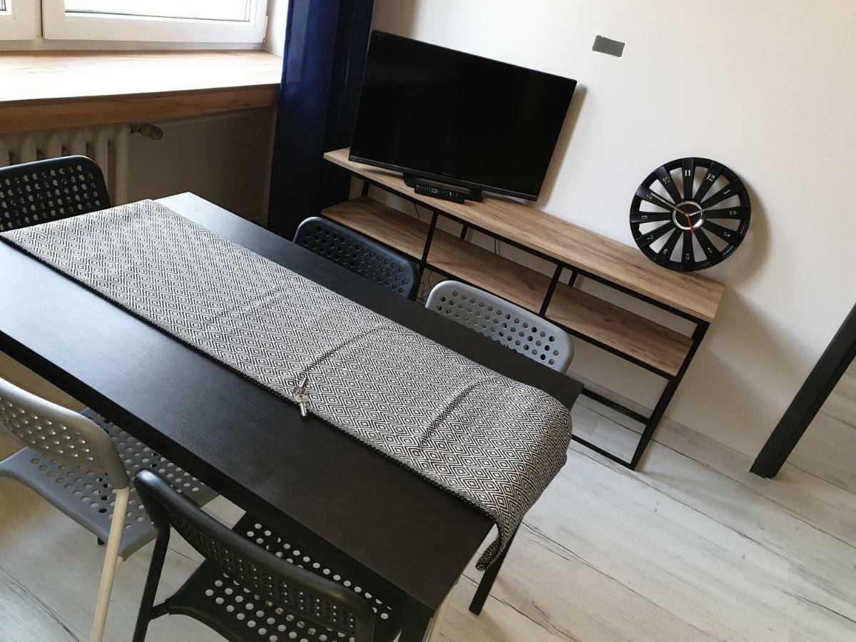 Vistula Two-Bedroom Apartment Płock Esterno foto